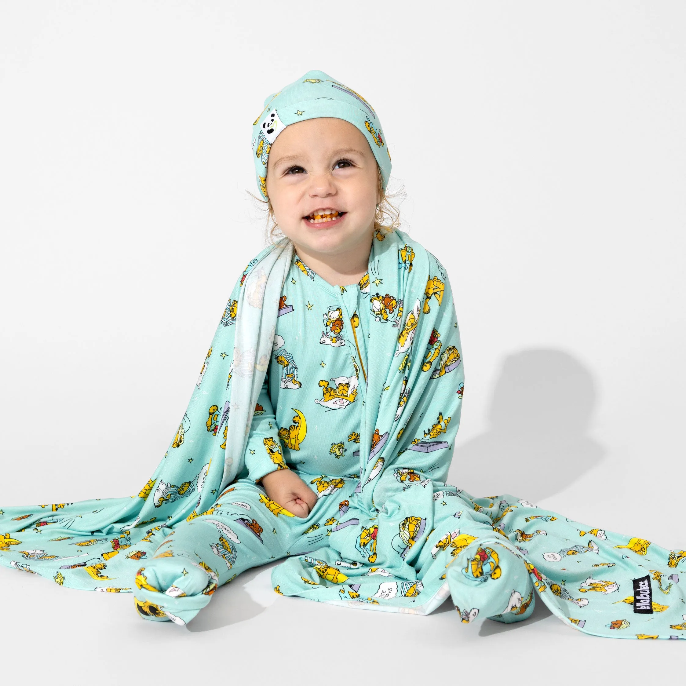 Garfield: Lazy Mondays Bamboo Swaddle & Beanie Set